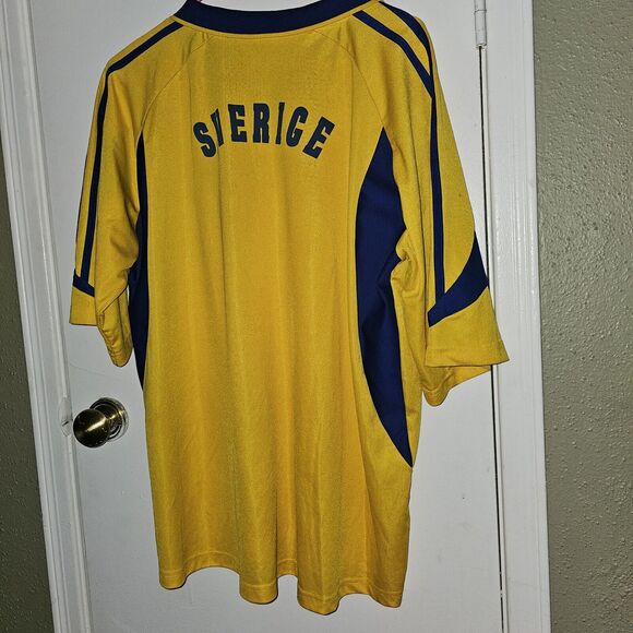Sverige Sweden Football Soccer Jersey Shirt Men’s Size XXL Yellow And Blue - Picture 3 of 10